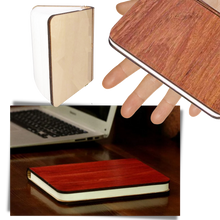 Carica l'immagine nel visualizzatore di Gallery, Lampada da lettura ricaricabile in legno - Ozerty