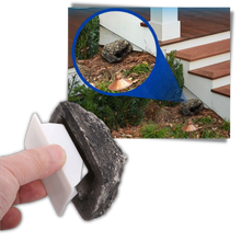 Carica l'immagine nel visualizzatore di Gallery, Finta roccia per nascondere le chiavi