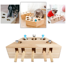 Carica l'immagine nel visualizzatore di Gallery, Giocattolo di legno interattivo per gatti con 5 buchi - Ozerty
