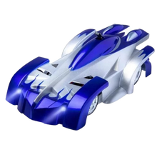 Carica l'immagine nel visualizzatore di Gallery, Auto RC da arrampicata su parete
