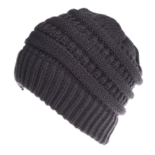 Carica l'immagine nel visualizzatore di Gallery, Berretto per coda e chignon
