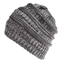 Carica l'immagine nel visualizzatore di Gallery, Berretto per coda e chignon
