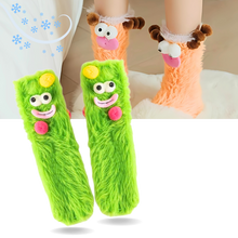 Carica l'immagine nel visualizzatore di Gallery, Calzini divertenti in velluto corallo - Ozerty
