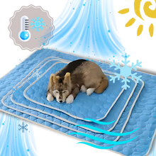 Carica l'immagine nel visualizzatore di Gallery, Cuscinetto di raffreddamento per animali domestici in seta - Ozerty
