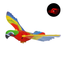 Carica l'immagine nel visualizzatore di Gallery, Uccello volante simulato per gatti -Pappagallo Musicale - Ozerty
