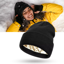 Carica l'immagine nel visualizzatore di Gallery, Berretto Lavorato a Maglia e Foderato in Raso - Ozerty
